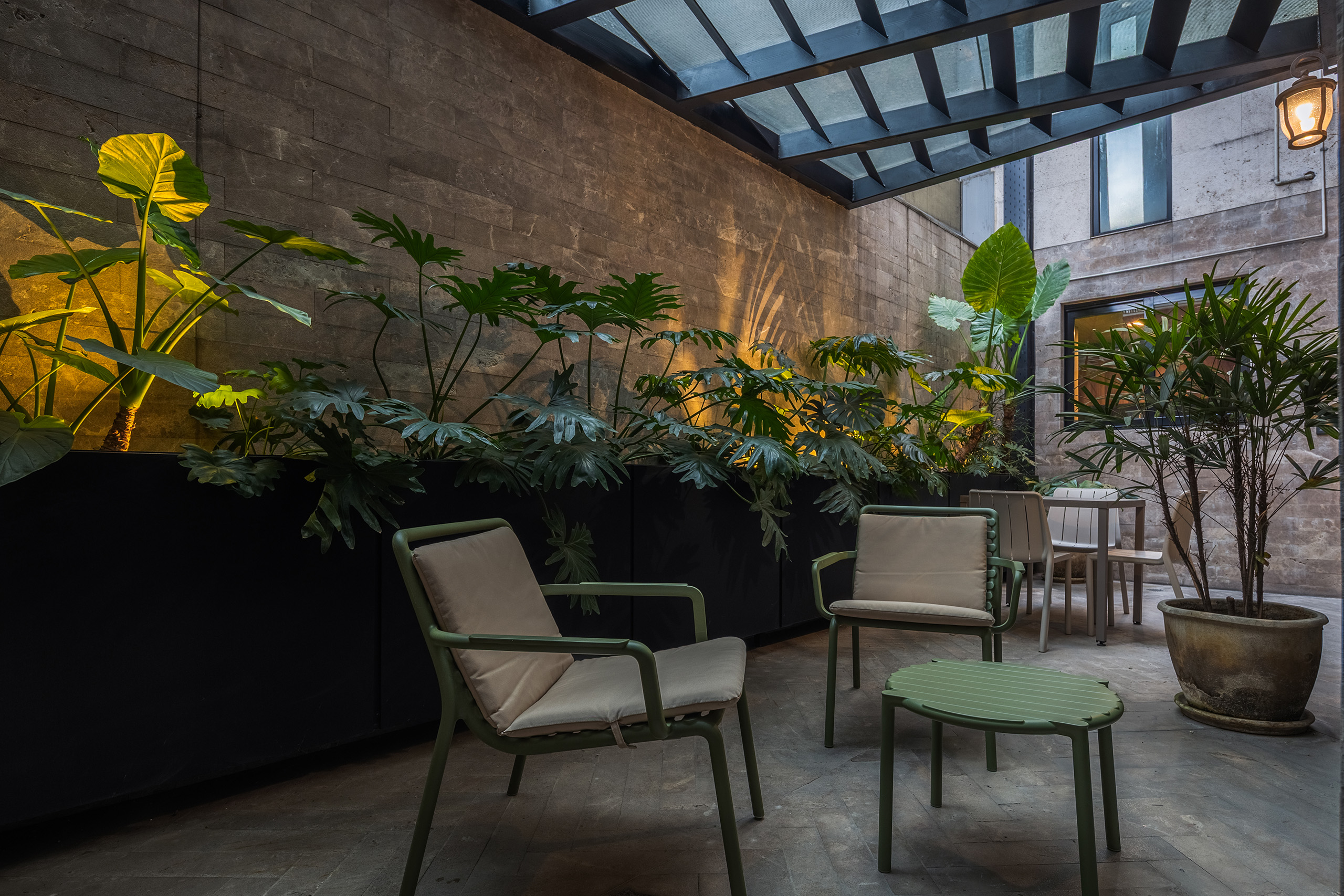 PRIVATE TERRACE