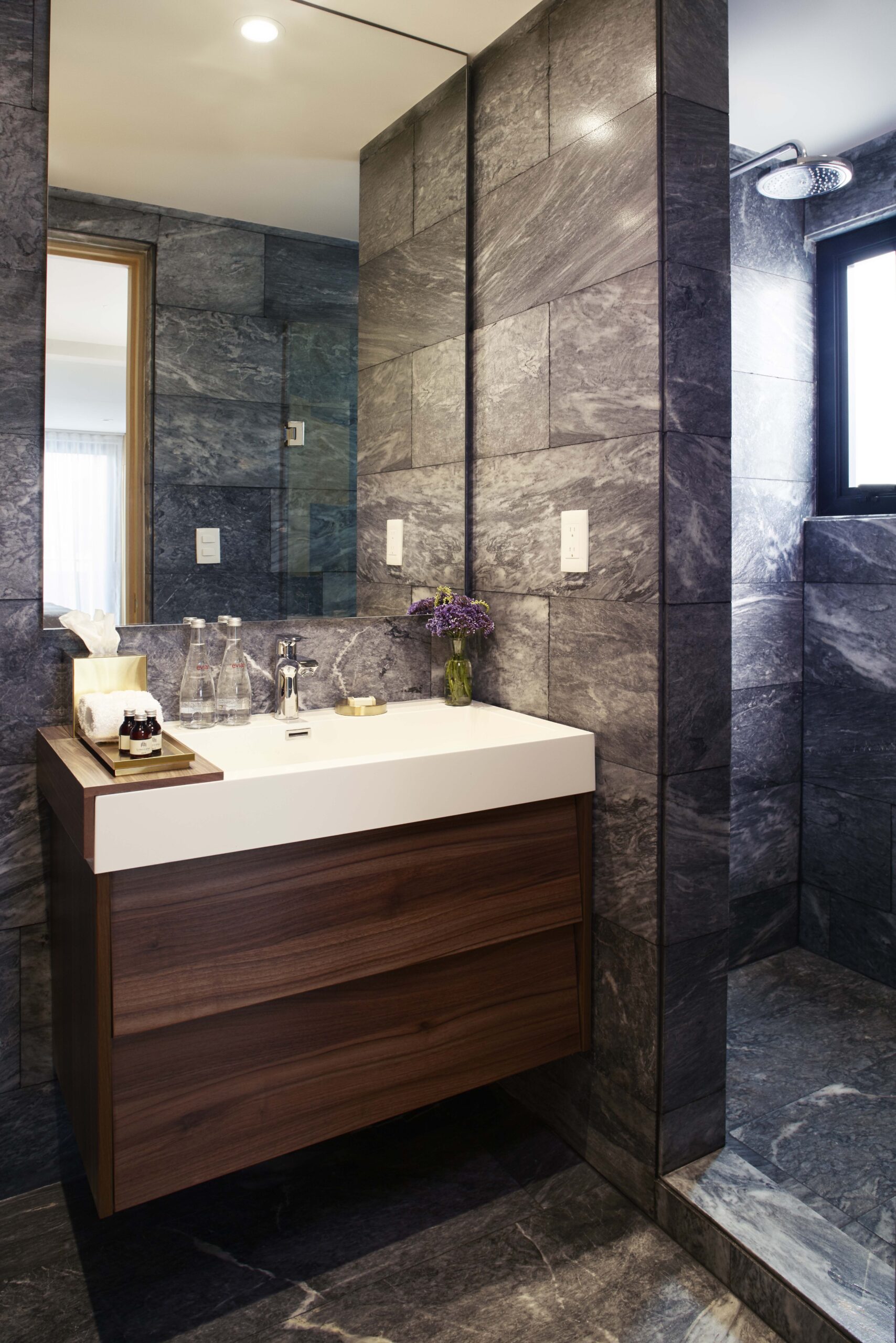 Rooftop - 5 Master Bathroom