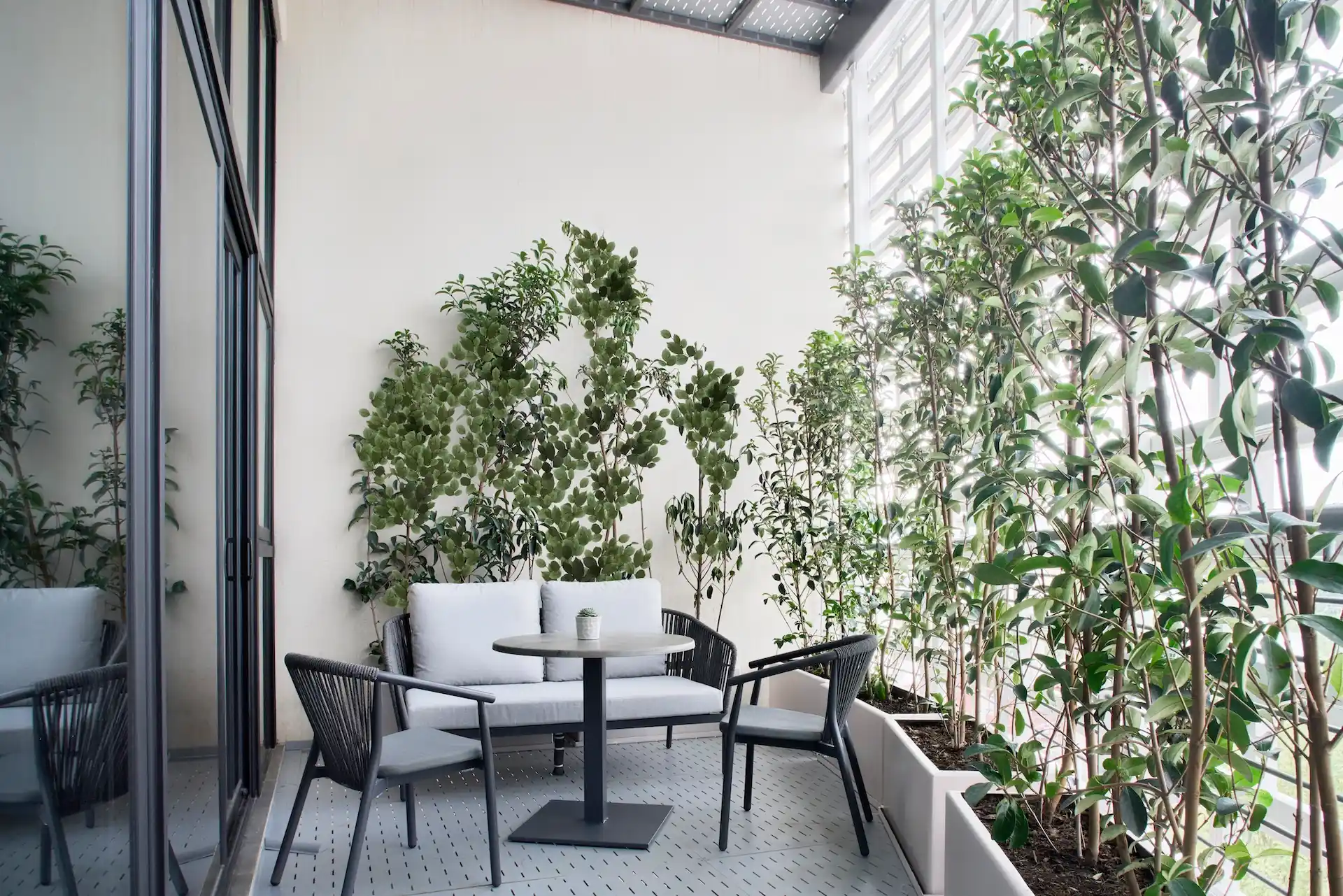 PRIVATE BALCONY